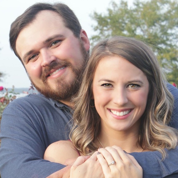 Profile Picture of Amanda Kohn (@arkohn10) on Poshmark