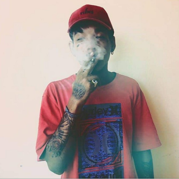 Profile Picture of Jonathan Archbold (@jarch18) on Poshmark