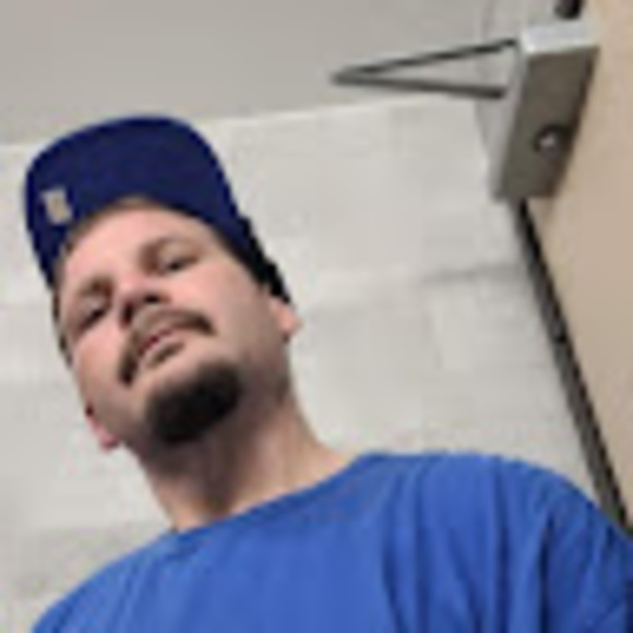 Profile Picture of Steven Binkley (@stevenbinkley81) on Poshmark