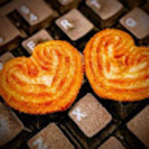Profile Picture of Vaish San (@vaishsan) on Poshmark