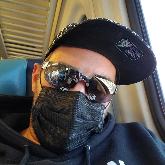 Profile Picture of Dave Gugel (@davegee03) on Poshmark