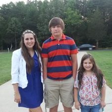Profile Picture of Stephanie Wilhelm (@Stephan12931652) on Twitter
