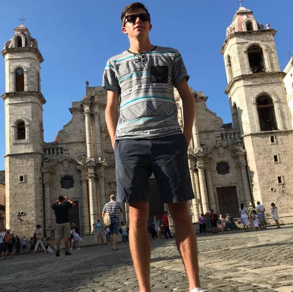 Profile Picture of Matthew Eckler (@mattce) on Poshmark