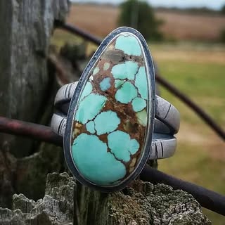 Profile Picture of Laura Hagan (@laurahaganjewelry) on Instagram
