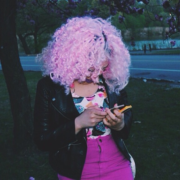 Profile Picture of Jhoana Geronimo (@jhoaemi) on Poshmark