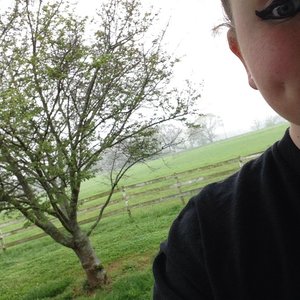 Profile Picture of Danni Shannon (@xliving0deadx) on Myspace