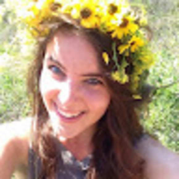 Profile Picture of Jessica Shubin (@jessicashubi753) on Poshmark