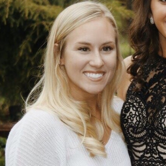 Profile Picture of Jordan Stoecklein (@jordystoecklein) on Poshmark