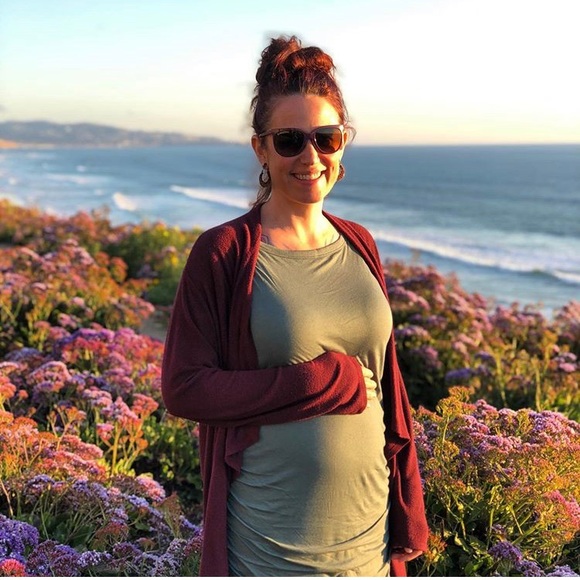 Profile Picture of Alexandra Nutter (@aleleah42) on Poshmark