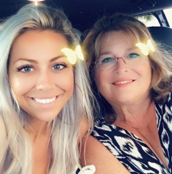 Profile Picture of Pam Mckinney (@pmck130) on Poshmark