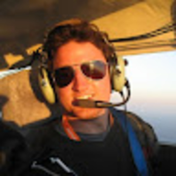 Profile Picture of Simon Gordon (@simon_gordon) on Poshmark