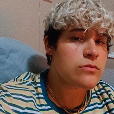 Profile Picture of Rosa Ojeda (@rxsi) on Twitter