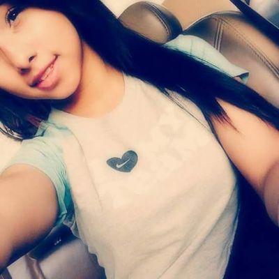 Profile Picture of Sylvia Huynh (@HuynhSylvia) on Twitter