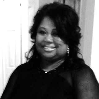 Profile Picture of Cassandra DeVeaux (@codeveaux) on Facebook