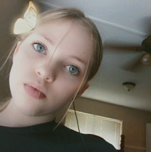 Profile Picture of Madeline Walsh (@official_madds) on Poshmark