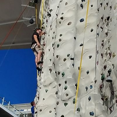 Profile Picture of Jonathan Hibbard (@Hibbss) on Twitter