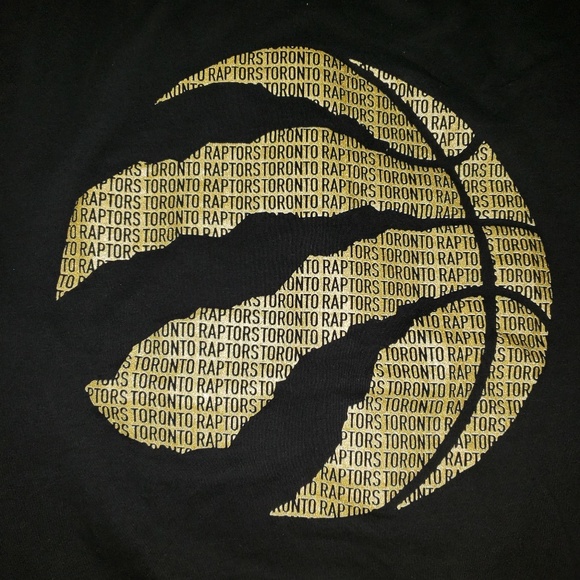 Profile Picture of Glenn Luclucan (@purenergi) on Poshmark