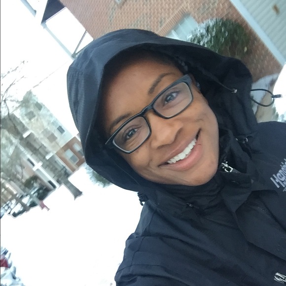 Profile Picture of Brittany Stateman (@bstateman) on Poshmark