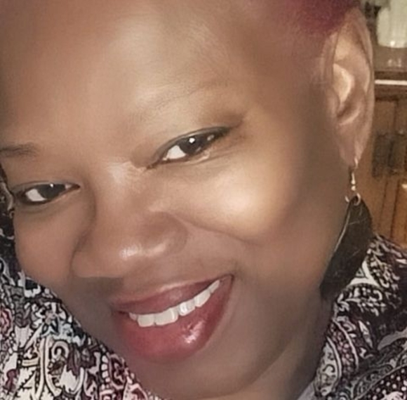 Profile Picture of Yvonne Brownerparker (@brownermc) on Poshmark