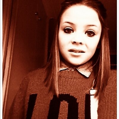 Profile Picture of Aproicot3 (@Alice_Beasley) on Twitter