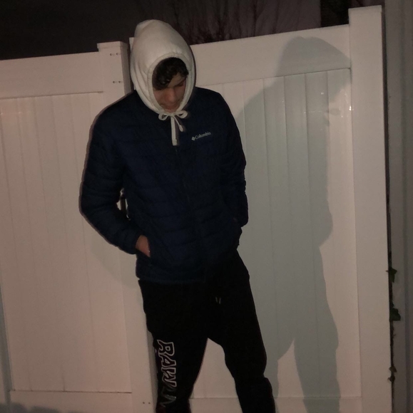 Profile Picture of Robert Sharkey (@xxgangx1) on Poshmark
