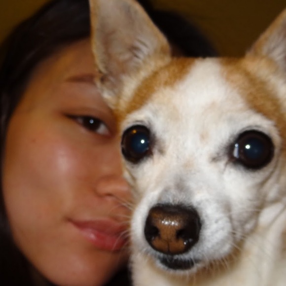 Profile Picture of Diane Nguyen (@dianenguyen1999) on Poshmark