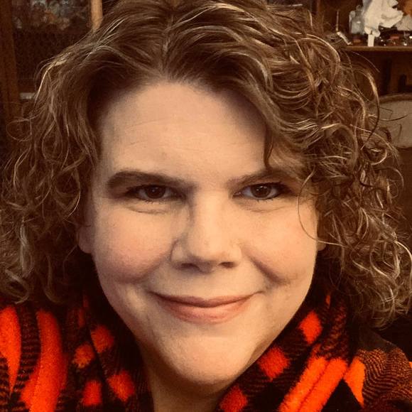 Profile Picture of Ericka Erickson-lafferty (@echimene) on Poshmark