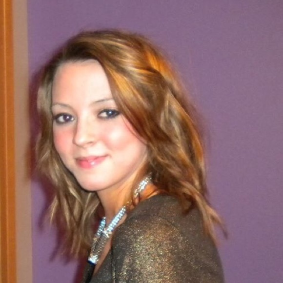 Profile Picture of Michelle Westerhouse (@michawester) on Poshmark