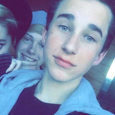 Profile Picture of Hunter Rowland Fan (@DeannaAvila10) on Twitter