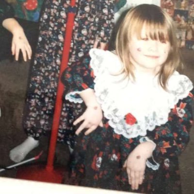 Profile Picture of Ellen Everett (@_G4LAXYdefender) on Twitter