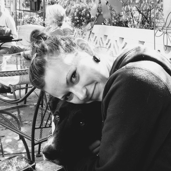 Profile Picture of Malissa Suek (@mmsuek) on Poshmark