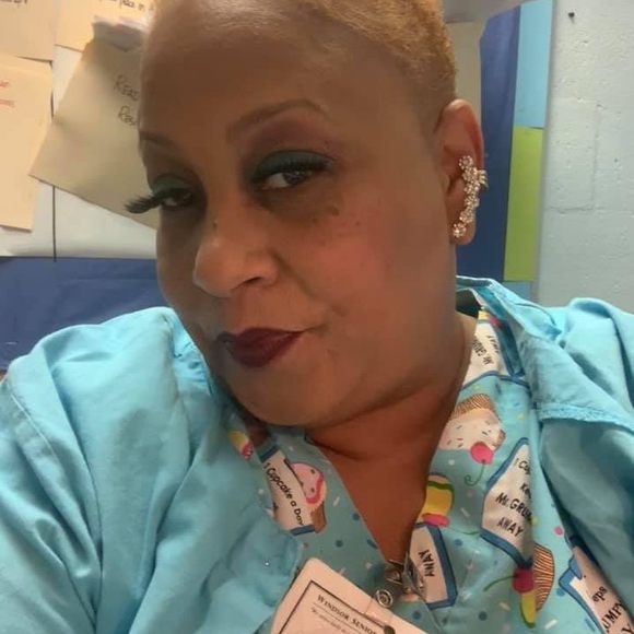 Profile Picture of Tonya Bellamy (@t_bellamy) on Poshmark