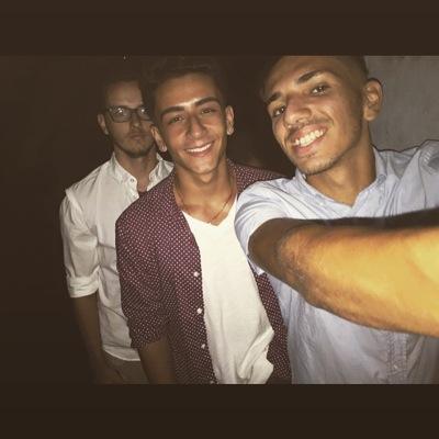 Profile Picture of Chris Ribeiro (@roflburg) on Twitter