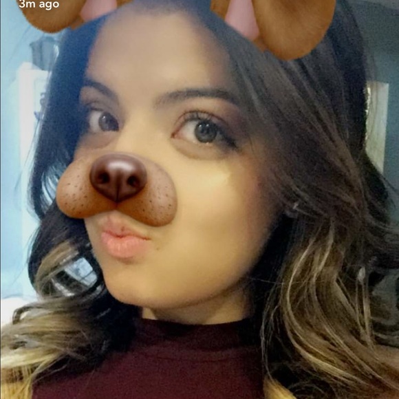 Profile Picture of Daisy Martinez (@daisyjmartinez) on Poshmark