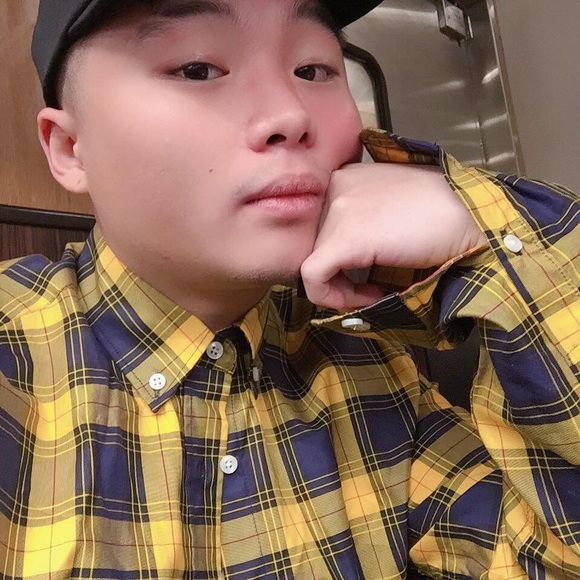Profile Picture of Chris Trieu (@christrieu1997) on Poshmark