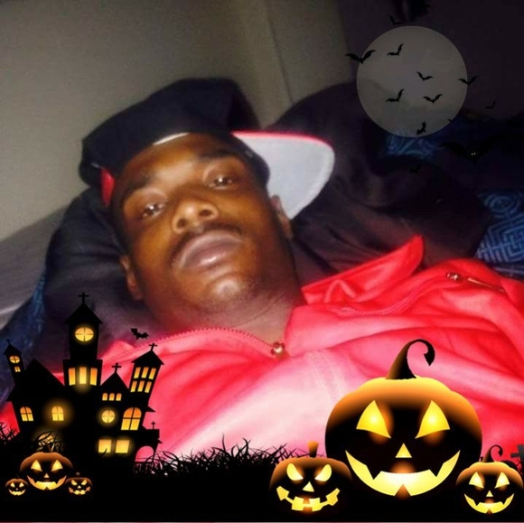 Profile Picture of Guttaboi Shyne (@guttaboishyne) on Poshmark