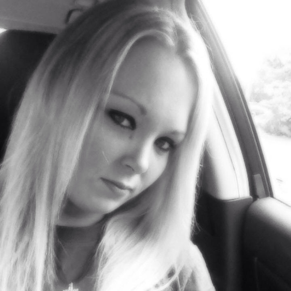 Profile Picture of Deana Mcgowen (@dmcgowen09) on Poshmark