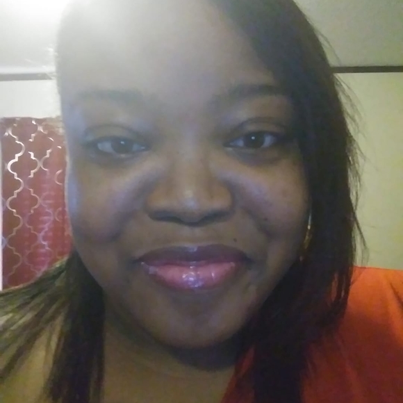 Profile Picture of Kimberly Stith (@kms84k) on Poshmark