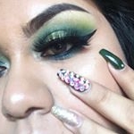 Profile Picture of Iris Flores (@_un_sweet_) on Instagram