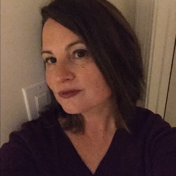 Profile Picture of Gabriella Swartwood (@g3poshmark) on Poshmark