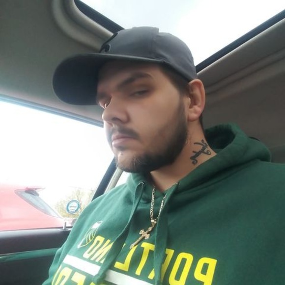 Profile Picture of Leonard Phillips (@leophilly30) on Poshmark