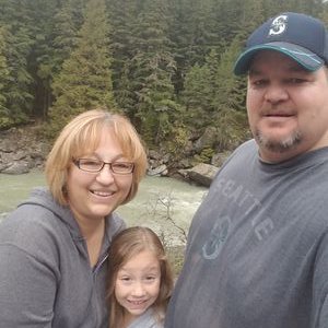 Profile Picture of Kimberly Elmore (@KimberlyElmore9) on Twitter