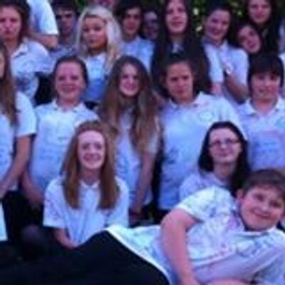 Profile Picture of April Burns (@aprilburns19) on Twitter