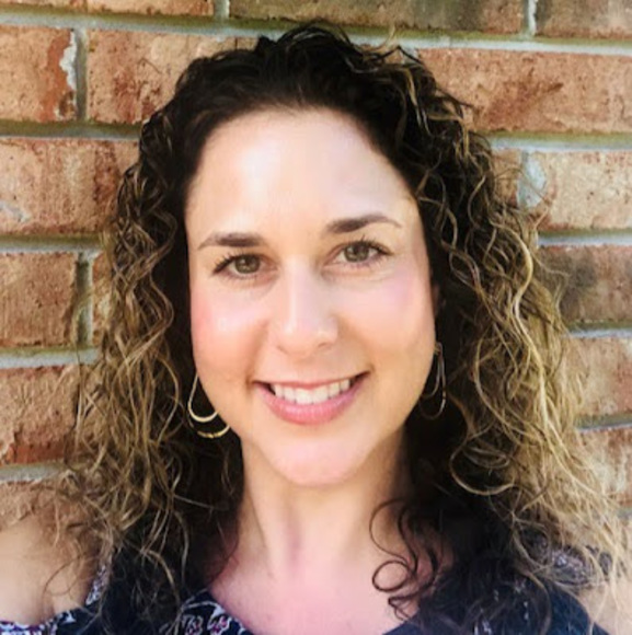 Profile Picture of Ava Marsalone (@avamarsalone) on Poshmark