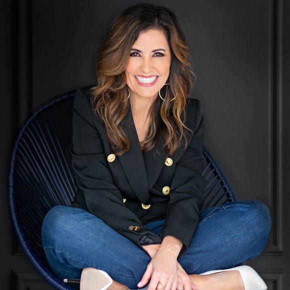 Profile Picture of Gina Cafasso (@glcafasso) on Poshmark