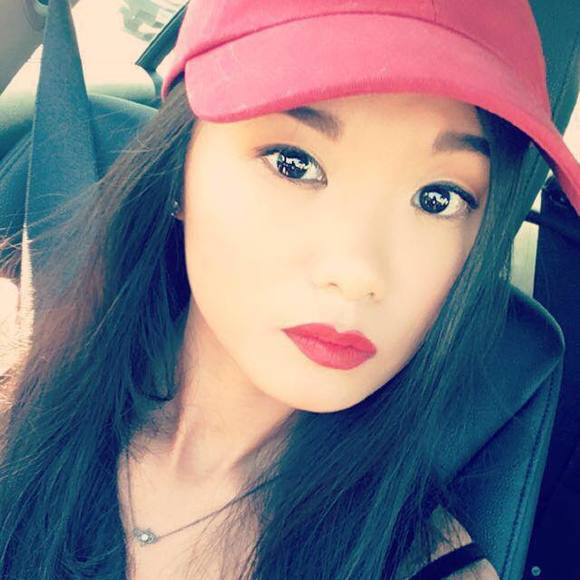 Profile Picture of Dominique Dinh (@dominiquedinh) on Poshmark