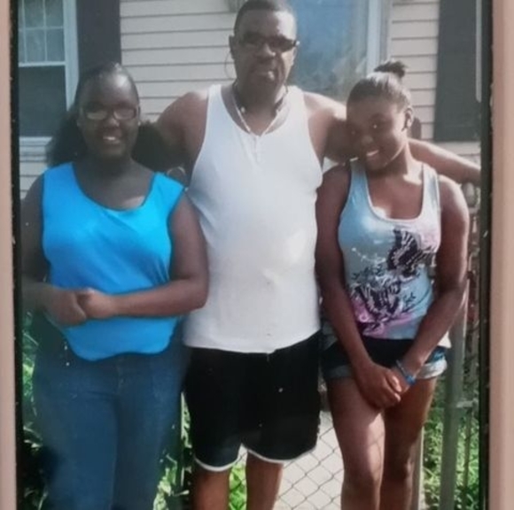 Profile Picture of Samuel Lester (@lestersam1963) on Poshmark