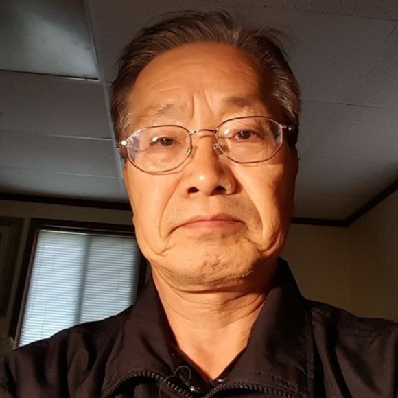 Profile Picture of Yong Choi (@yonghyunchoi06) on Poshmark