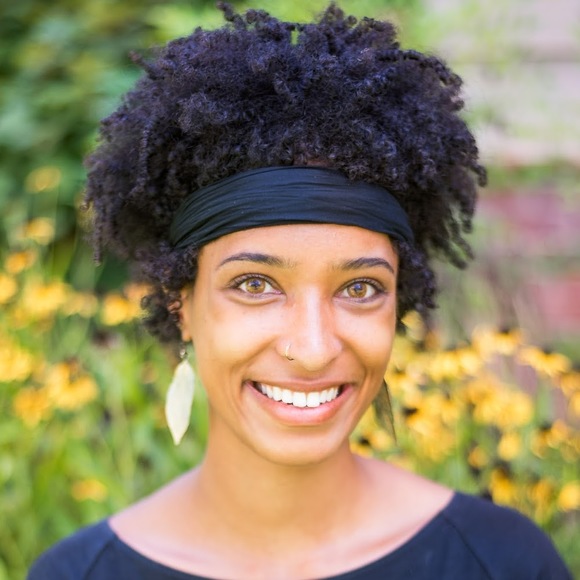 Profile Picture of Jasmine Towne (@townej) on Poshmark