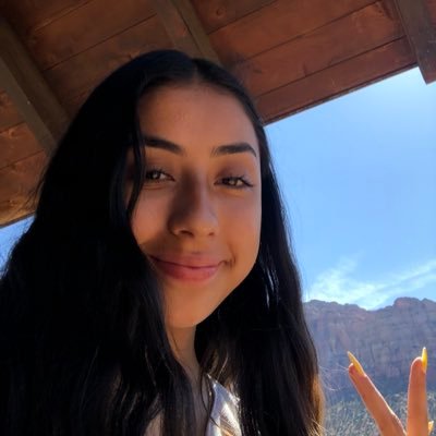 Profile Picture of Linda :) (@lindaa_millan) on Twitter